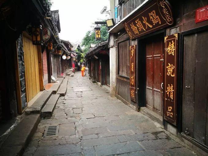 德国铁路公司与火车司机工会达成临时协议 火车司机罢工将提前结束